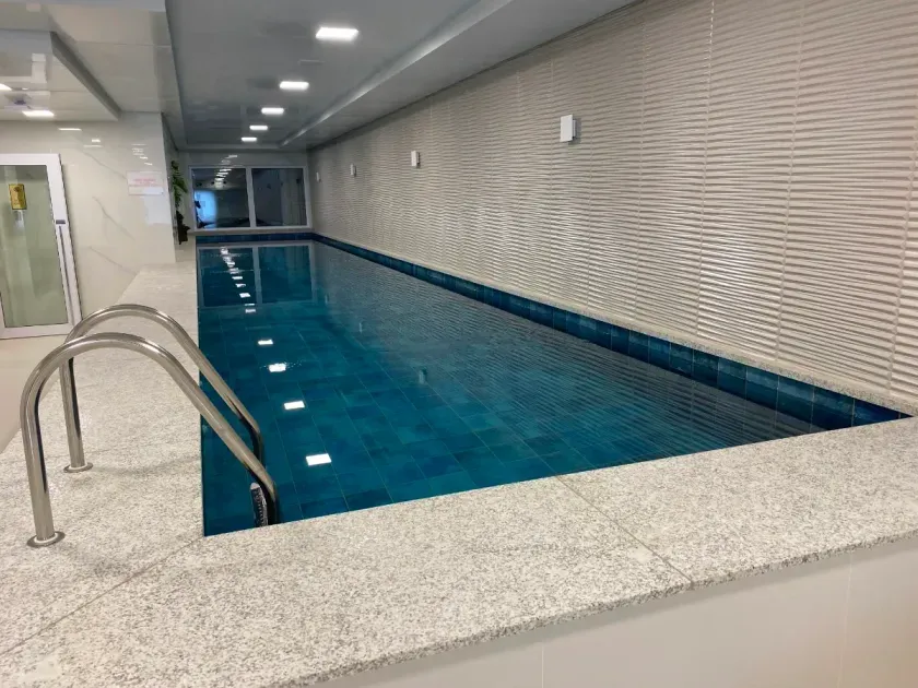 Apartamento frente mar mobiliado com 4 suítes e 5 vagas de garagem em Balneário Camboriú — foto 50