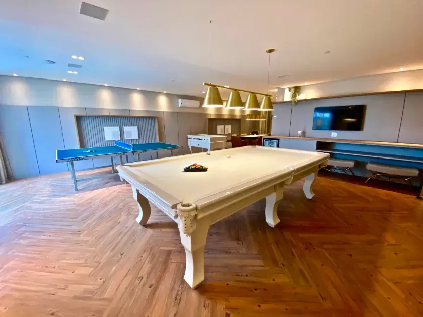 Apartamento frente mar mobiliado com 4 suítes e 5 vagas de garagem em Balneário Camboriú — foto 39