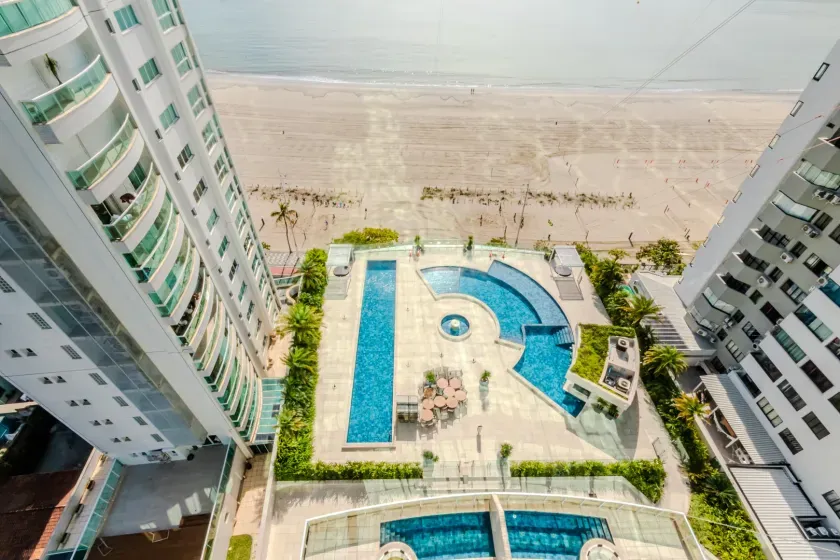 Apartamento com 4 dormitórios sendo 2 suítes e 4 vagas de garagem em Balneário Camboriú — foto 25
