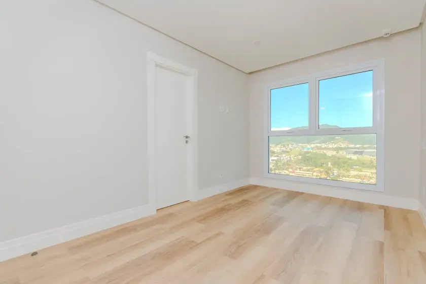 Apartamento com 4 dormitórios sendo 2 suítes e 4 vagas de garagem em Balneário Camboriú — foto 11