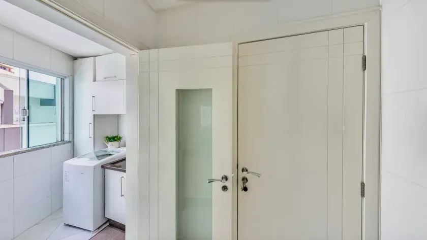 Apartamento mobiliado quadra mar com 3 suítes e 2 vagas de garagem em Balneário Camboriú — foto 6
