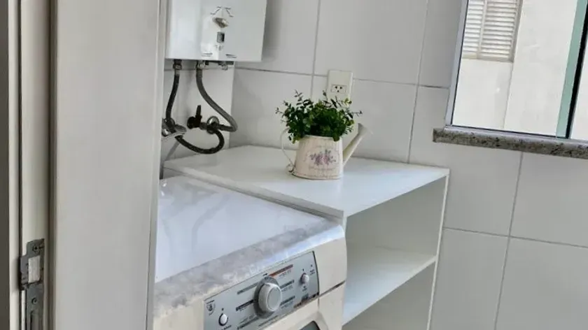 Apartamento mobiliado quadra mar com 3 suítes e 2 vagas de garagem em Balneário Camboriú — foto 24