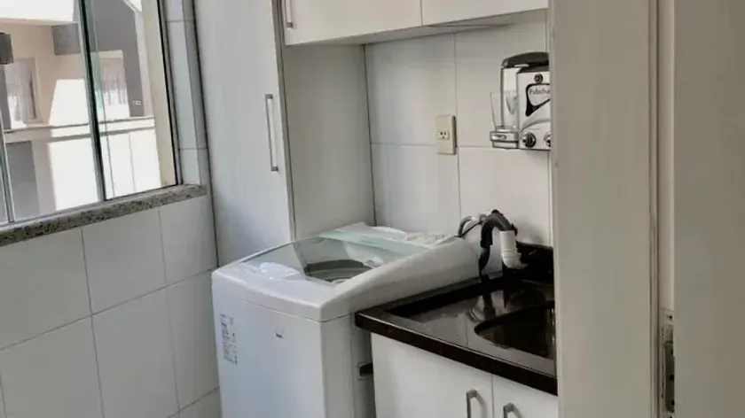 Apartamento mobiliado quadra mar com 3 suítes e 2 vagas de garagem em Balneário Camboriú — foto 25