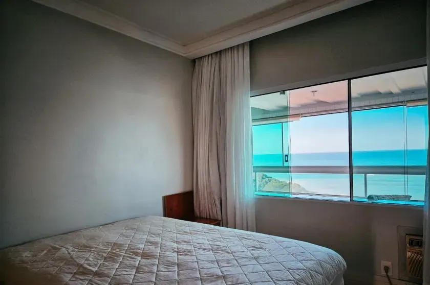 Apartamento Vista Mar com 3 dormitórios sendo 1 suíte e 1 vaga de garagem em Balneário Camboriú — foto 19