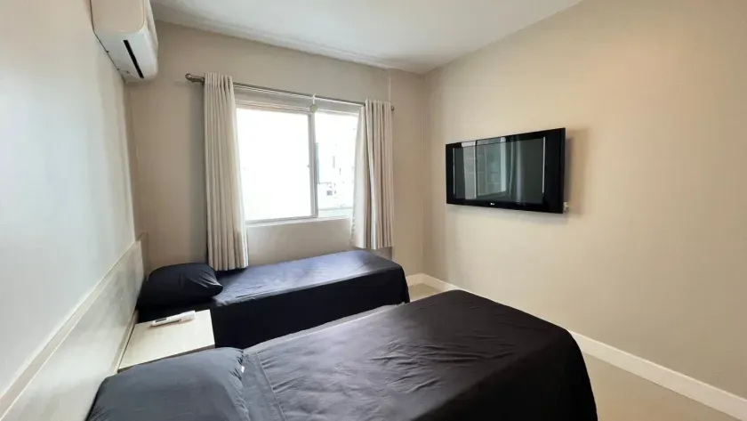 Apartamento mobiliado com 3 dormitórios 1 suíte e 1 vaga em Balneário Camboriú/SC — foto 9