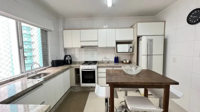 Apartamento mobiliado com 3 dormitórios 1 suíte e 1 vaga em Balneário Camboriú/SC — foto 6