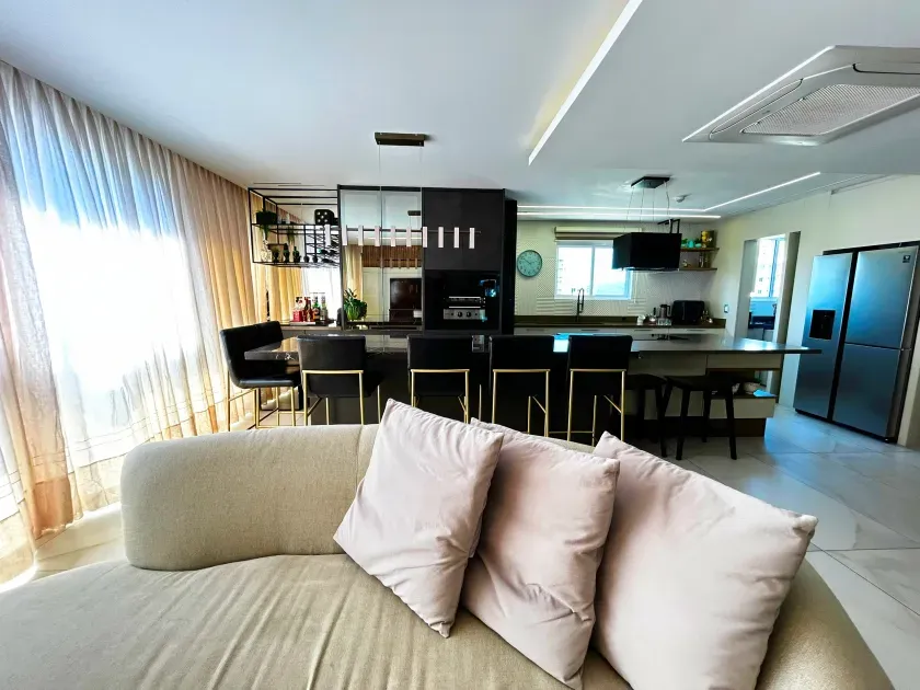 Apartamento vista mar com 3 suítes sendo 1 master e 3 vagas de garagem em Balneário Camboriú/SC — foto 7
