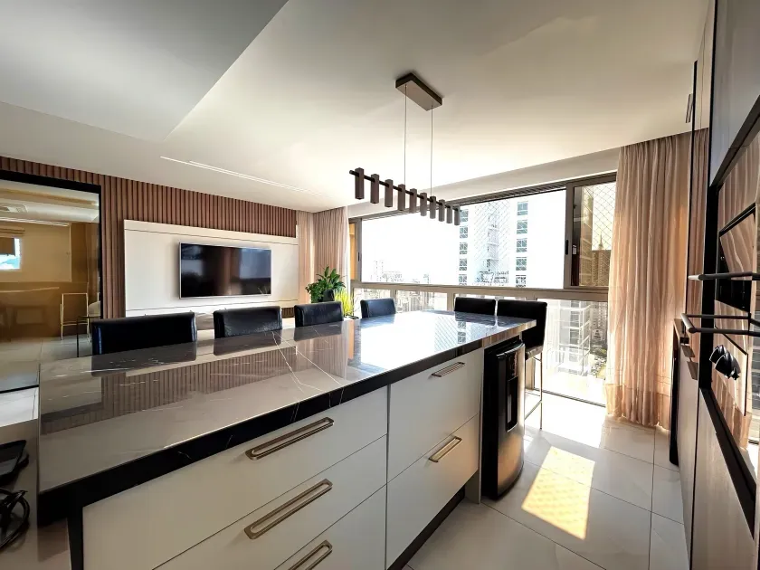 Apartamento vista mar com 3 suítes sendo 1 master e 3 vagas de garagem em Balneário Camboriú/SC — foto 4