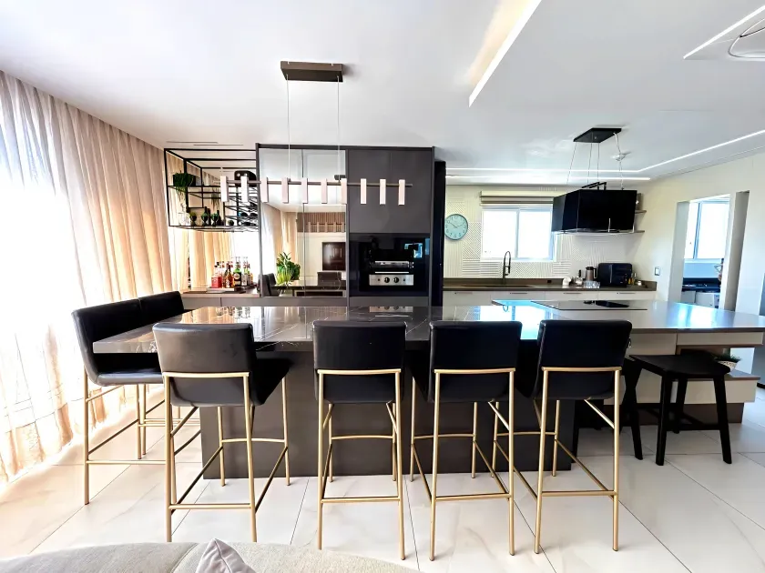 Apartamento vista mar com 3 suítes sendo 1 master e 3 vagas de garagem em Balneário Camboriú/SC — foto 8