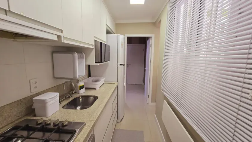 Apartamento frente mar mobiliado com 2 dormitórios e 1 vaga em Balneário Camboriú/SC — foto 9