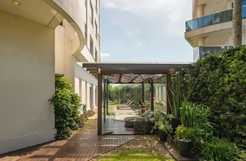 Apartamento diferenciado com 3 suítes e 3 vagas de garagem na Praia Brava em Itajaí — foto 26