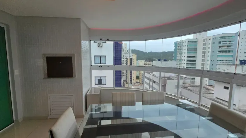 Aparta quadra mar 3 suítes sendo 1 com sacada e vista para o mar e 2 vagas, Balneário Camboriú/SC — foto 4