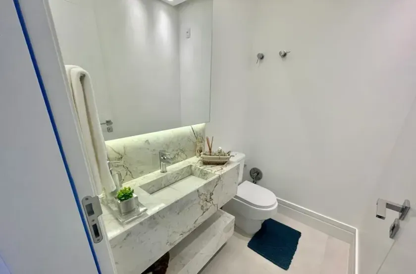 Apartamento frente mar mobiliado com 5 suítes e 4 vagas de garagem em Balneário Camboriú — foto 17