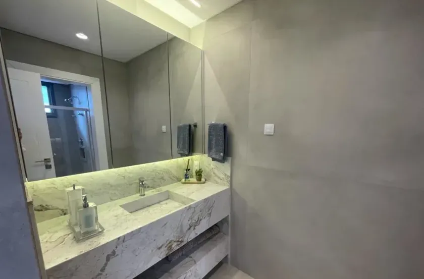 Apartamento frente mar mobiliado com 5 suítes e 4 vagas de garagem em Balneário Camboriú — foto 12