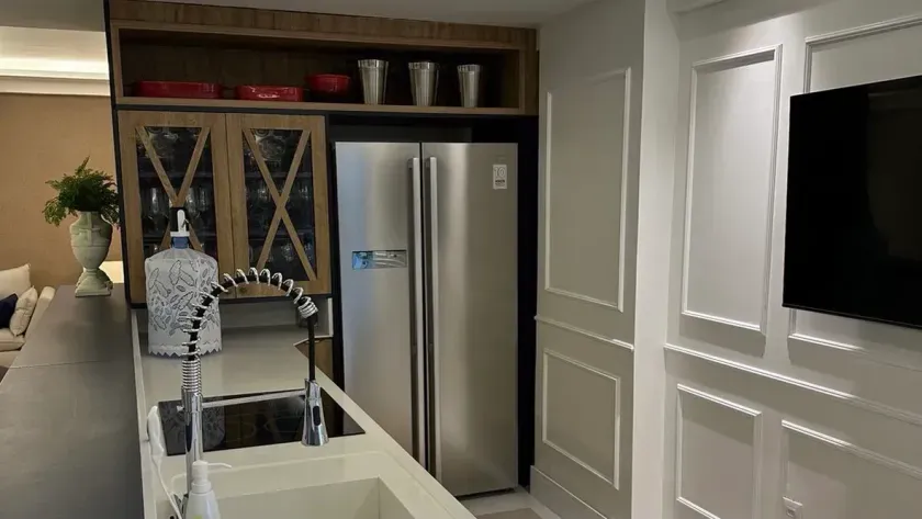 Apartamento frente mar mobiliado com 4 dormitórios sendo 2 suítes e 1 vaga em Balneário Camboriú — foto 13