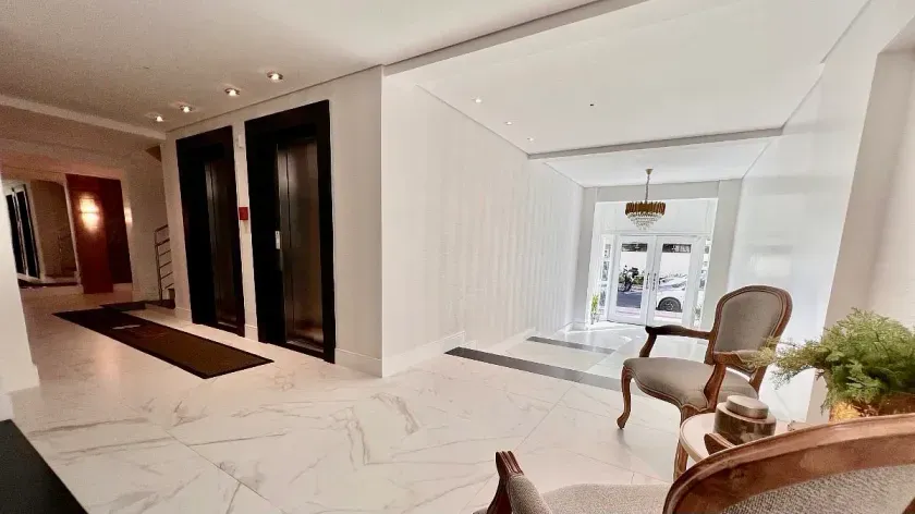 Apartamento frente mar mobiliado com 4 dormitórios sendo 2 suítes e 1 vaga em Balneário Camboriú — foto 14