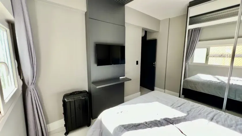 Apartamento frente mar mobiliado com 4 dormitórios sendo 2 suítes e 1 vaga em Balneário Camboriú — foto 17