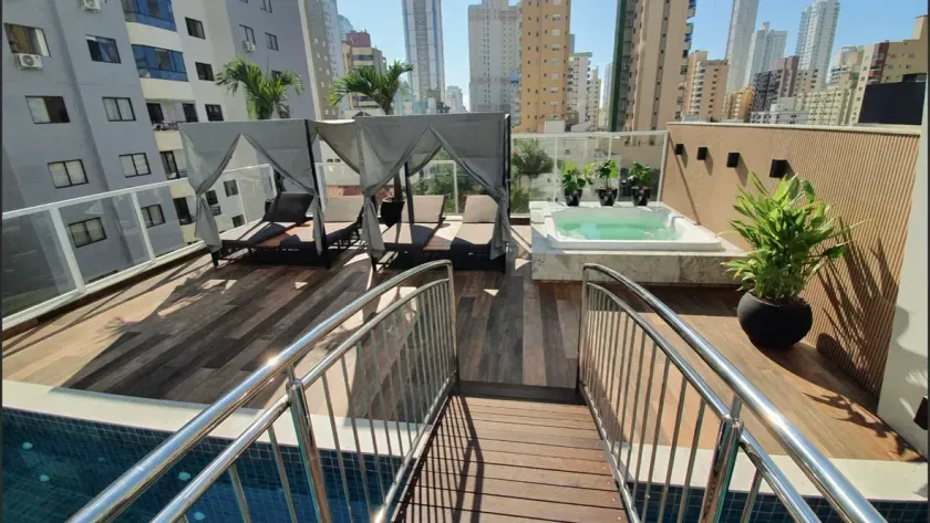 Apartamento mobiliado com 3 suítes e 2 vagas de garagem no Centro de Balneário Camboriú — foto 38