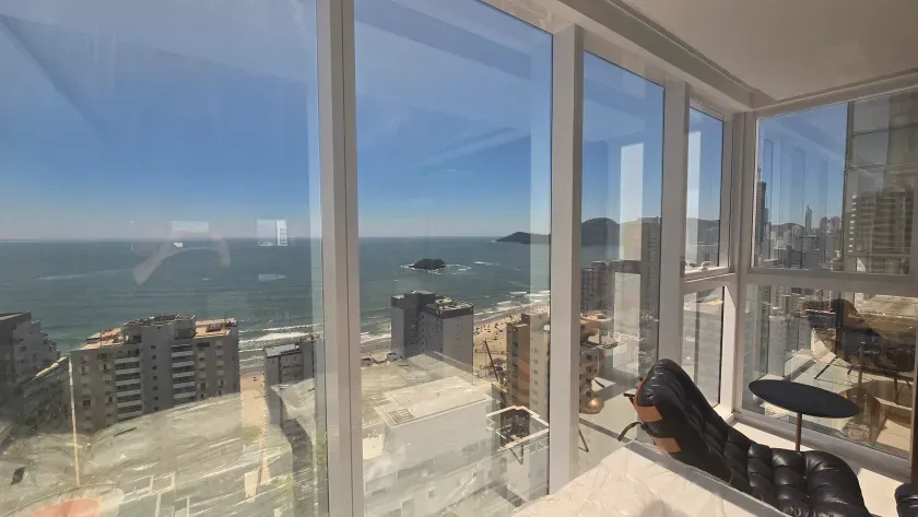 Apartamento vista mar com 4 suítes e 4 vagas de garagem em Balneário Camboriú/SC — foto 9