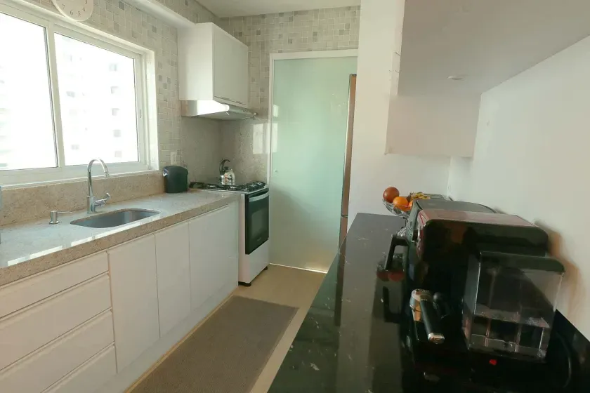 Apartamento de alto padrão mobiliado com 3 dormitórios 2 vagas em  Pioneiros -Balneário Camboriú/SC — foto 7