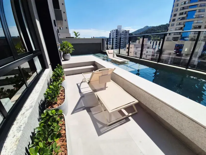 Apartamento com 3 suítes e 2 vagas de garagem em Balneário Camboriú/SC — foto 2