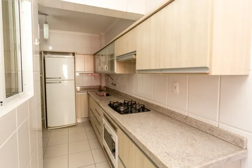 Apartamento com 2 dormitórios sendo 1 suíte e 1 vaga de garagem - Balneário Camboriú/SC — foto 18