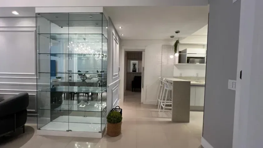 Apartamento mobiliado com 4 dormitórios sendo 2 suítes + 2 demi e 3 vagas em Balneário Camboriú/SC — foto 12