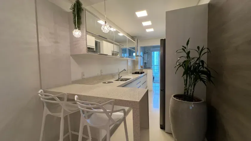Apartamento mobiliado com 4 dormitórios sendo 2 suítes + 2 demi e 3 vagas em Balneário Camboriú/SC — foto 13
