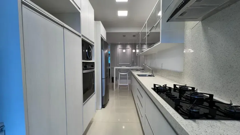 Apartamento mobiliado com 4 dormitórios sendo 2 suítes + 2 demi e 3 vagas em Balneário Camboriú/SC — foto 16