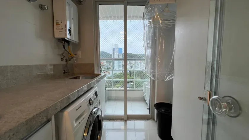 Apartamento mobiliado com 4 dormitórios sendo 2 suítes + 2 demi e 3 vagas em Balneário Camboriú/SC — foto 18