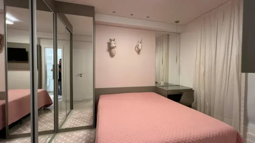 Apartamento mobiliado com 4 dormitórios sendo 2 suítes + 2 demi e 3 vagas em Balneário Camboriú/SC — foto 21