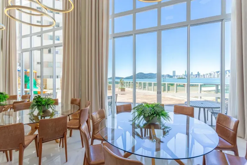 Apartamento quadra mar com 3 suítes e 3 vagas de garagem em Balneário Camboriú — foto 67