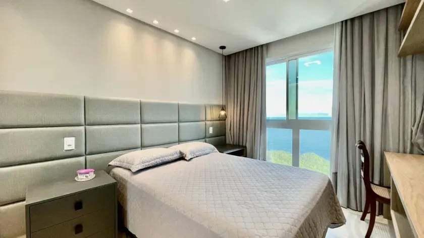 Apartamento quadra mar com 3 suítes e 3 vagas de garagem em Balneário Camboriú — foto 25