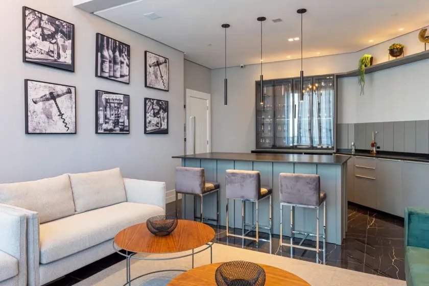 Apartamento quadra mar com 3 suítes e 3 vagas de garagem em Balneário Camboriú — foto 48