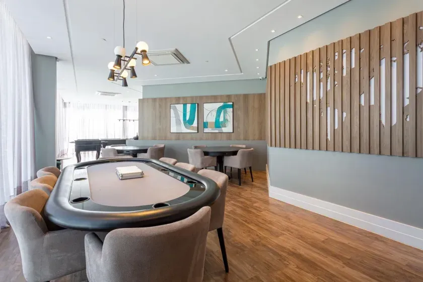 Apartamento quadra mar com 3 suítes e 3 vagas de garagem em Balneário Camboriú — foto 49