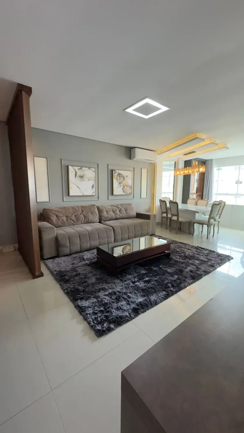 Apartamento com 3 suítes e 2 vagas de garagem em - Balneário Camboriú/SC