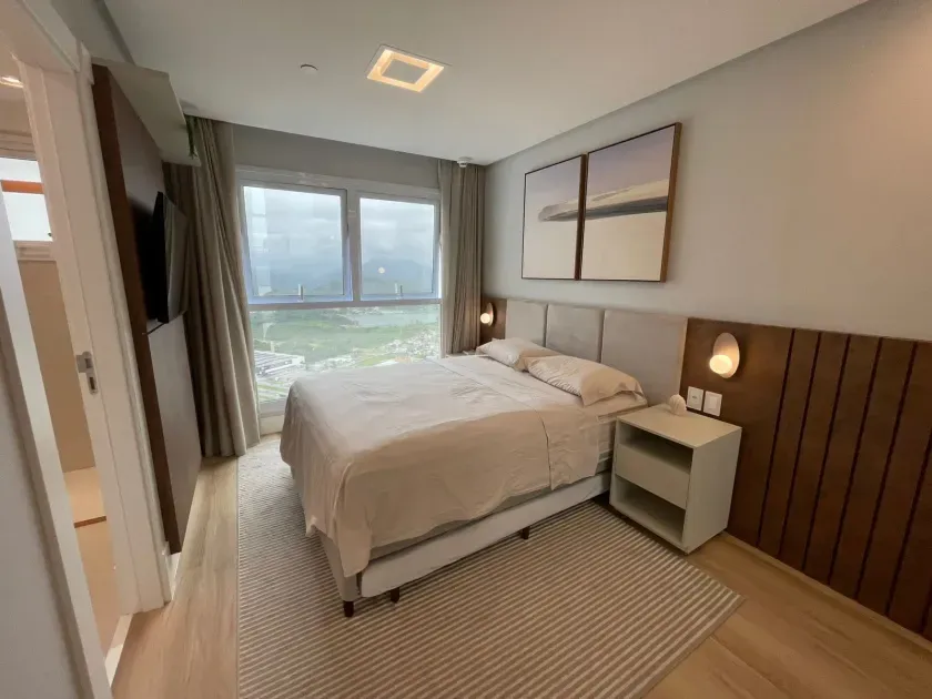 Apartamento alto padrão frente mar com 4 suítes e 3 vagas de garagem - Av. Atlântica/SC — foto 15