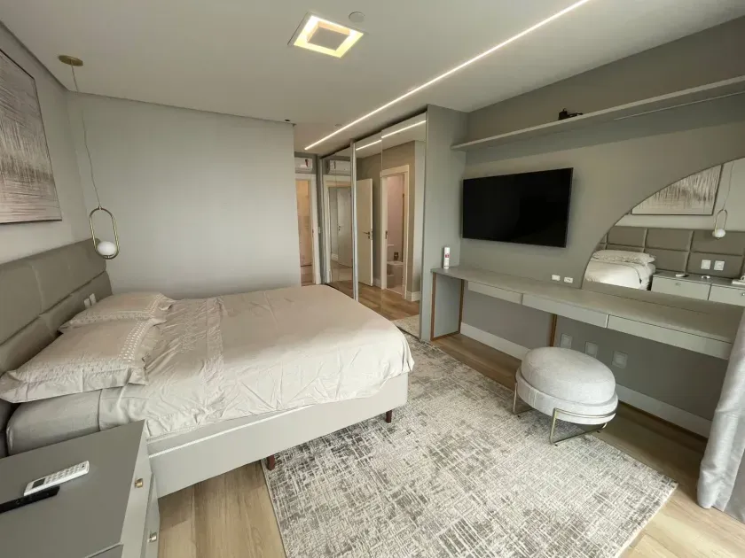 Apartamento alto padrão frente mar com 4 suítes e 3 vagas de garagem - Av. Atlântica/SC — foto 26