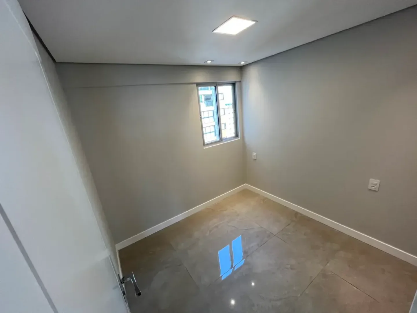 1727490936223