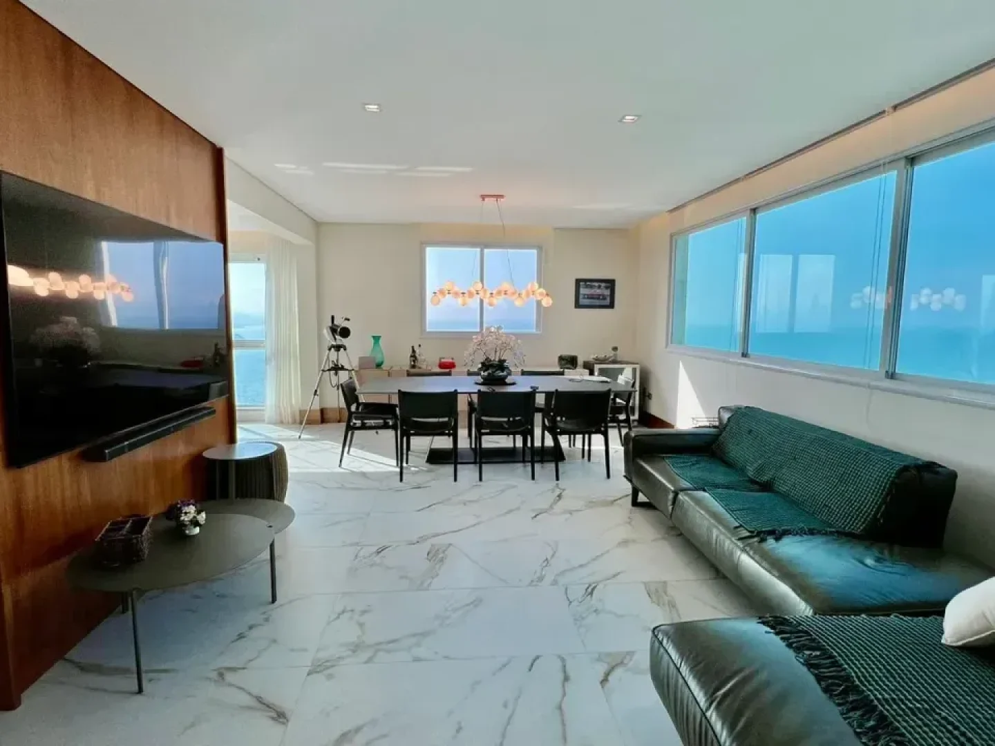 1727533728492