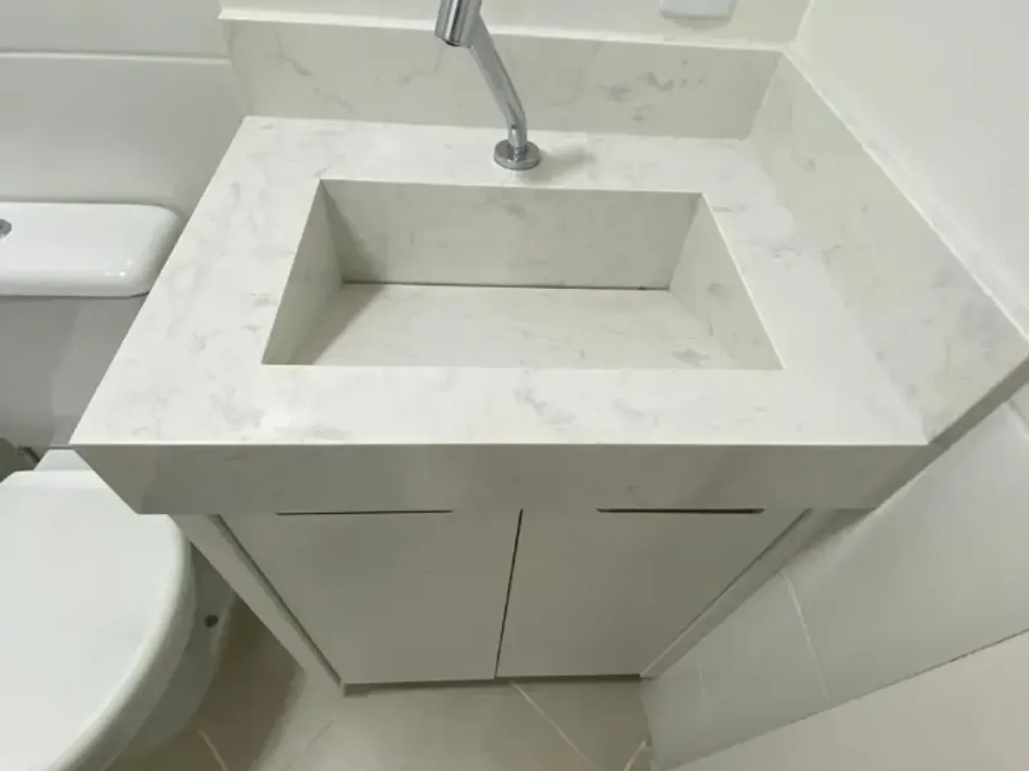 1727544757528