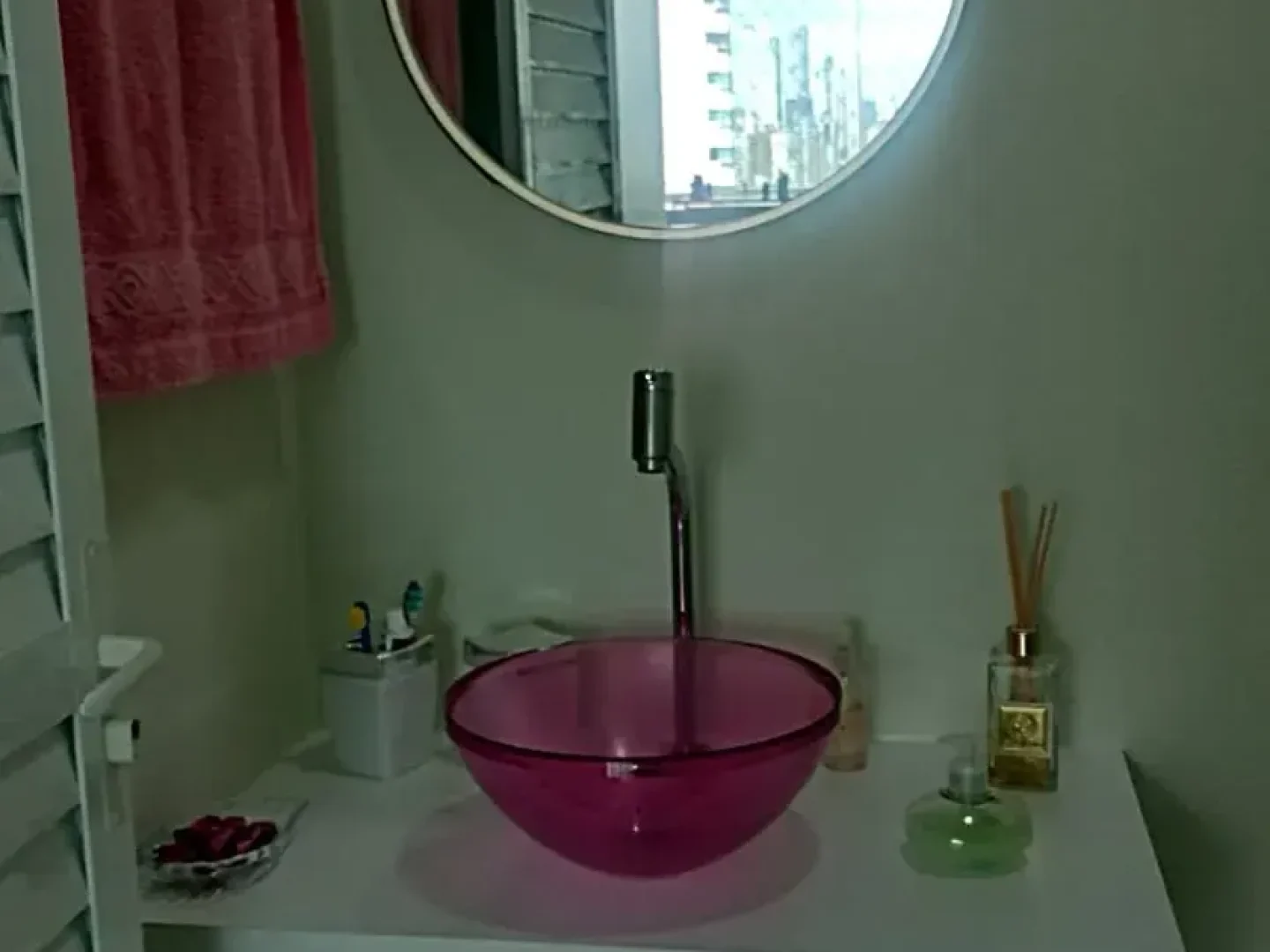 1733487243940 4