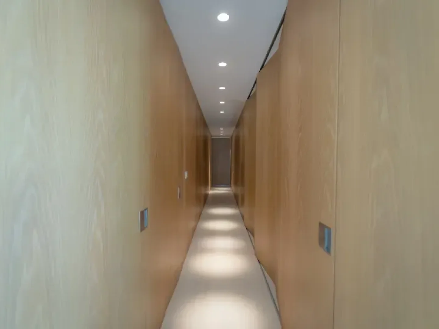 1744910379093 61