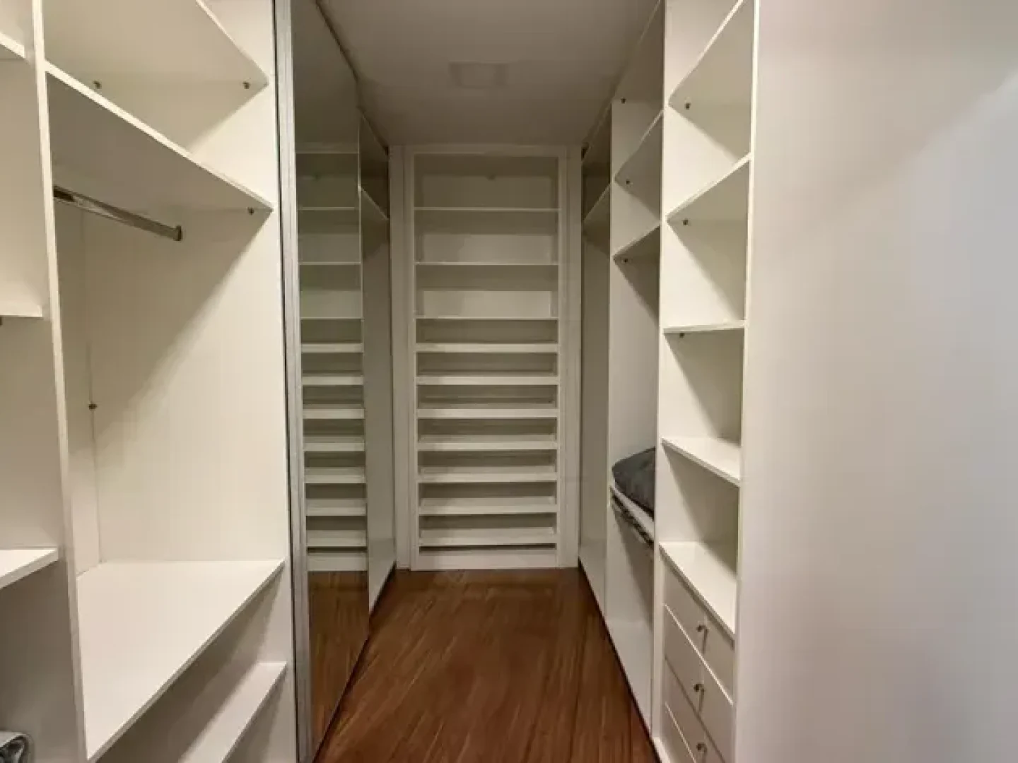 1758551310081